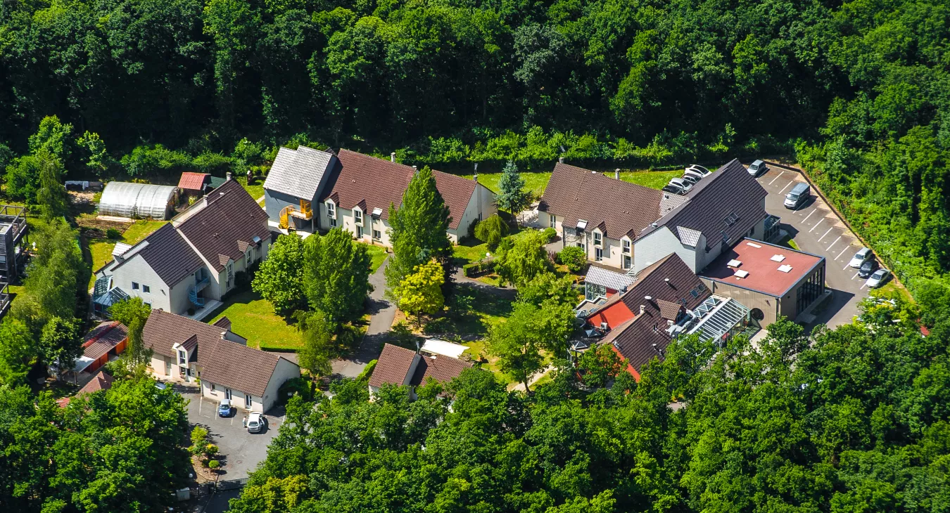 Vue aérienne de l'EAM La Garenne du Val